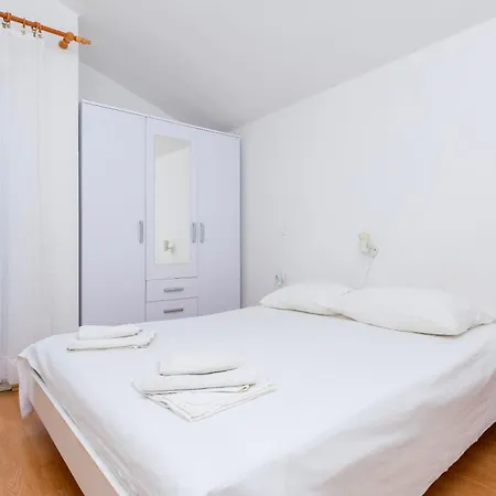 Zoran شقة